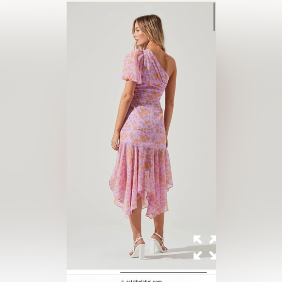 ‼️ ASTR Santorini One Shoulder Midi Dress - Picture 3 of 7